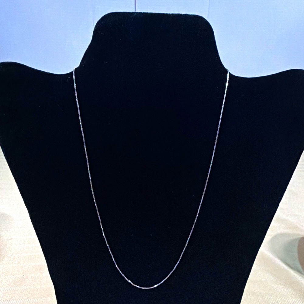 925 Sterling Silver Box Chain Necklace, 18 in, Spring Ring Closure, No Stone